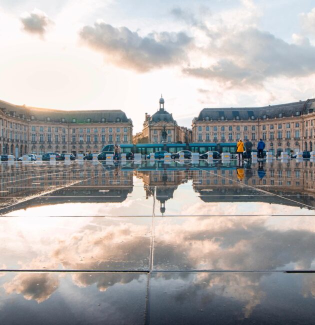 Le miroir d'eau sur la place de la Bourse