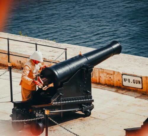 Un canon militaire à La Valette