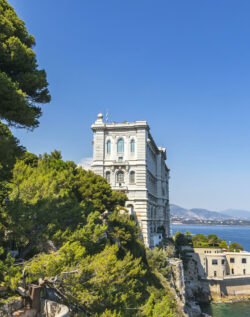 Vue plongeante sur Monte Carlo depuis les hauteurs monégasques