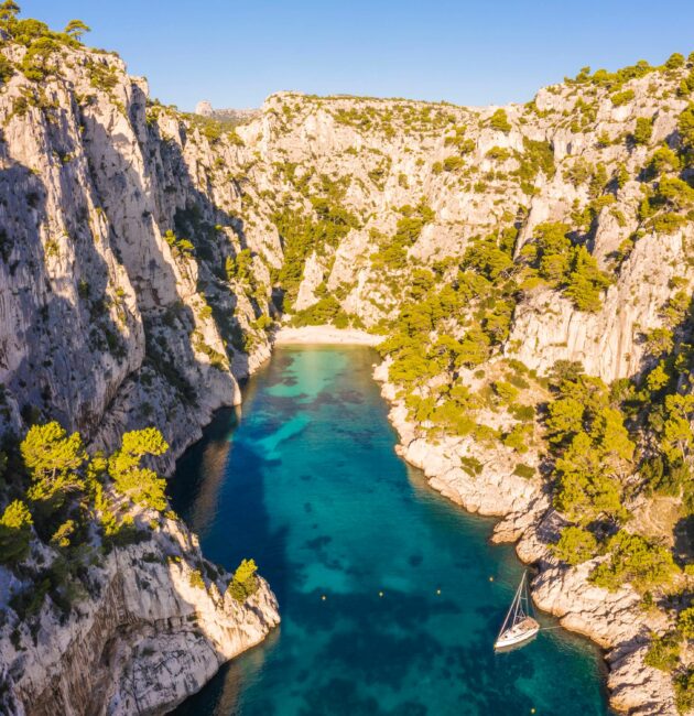 L'une des criques des calanques de Marseille