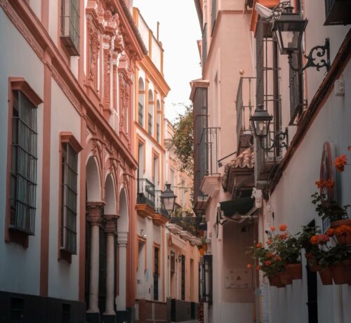 Une ruelle au coeur du quartier sévillan d'El Arenal