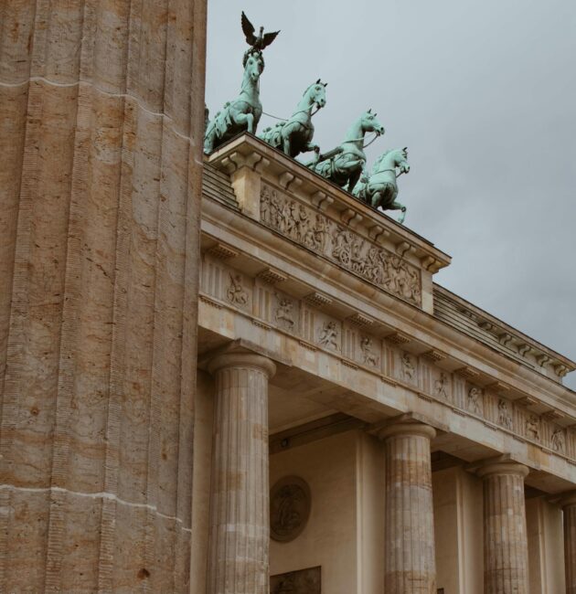 La porte de Brandebourg, emblématique de Berlin