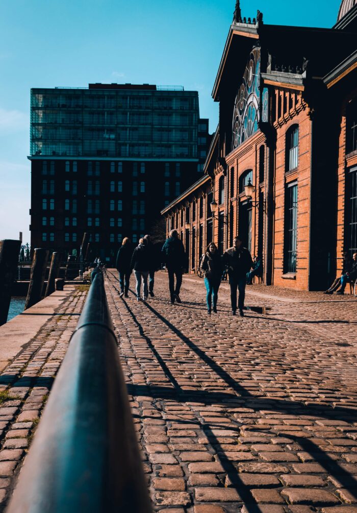 Altonaer Fischmarkt, the fish market on the banks of the Elbe