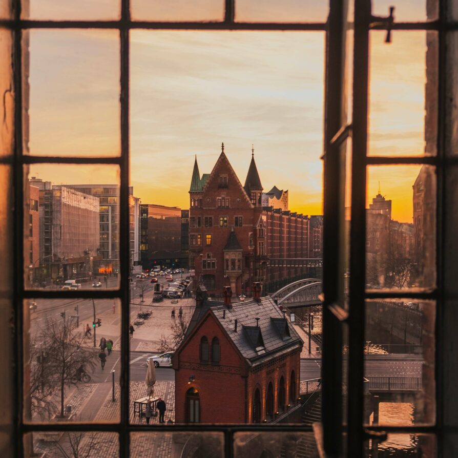 Hambourg au soleil couchant