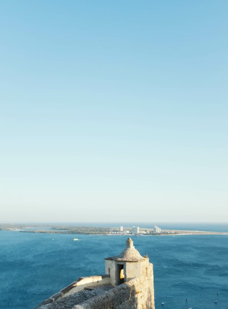 Vue sur l'océan au large de Setubal