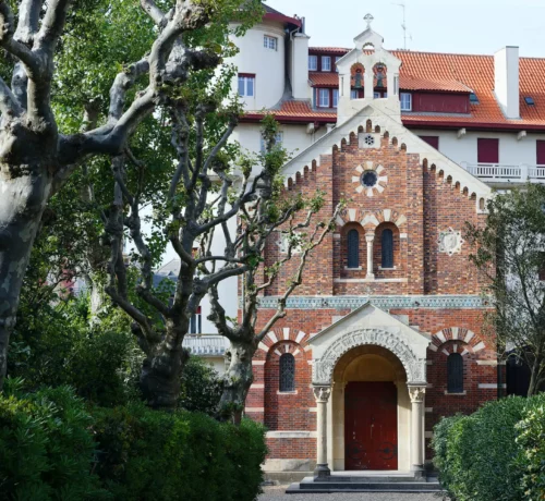 Façade de la chapelle impériale de Biarritz